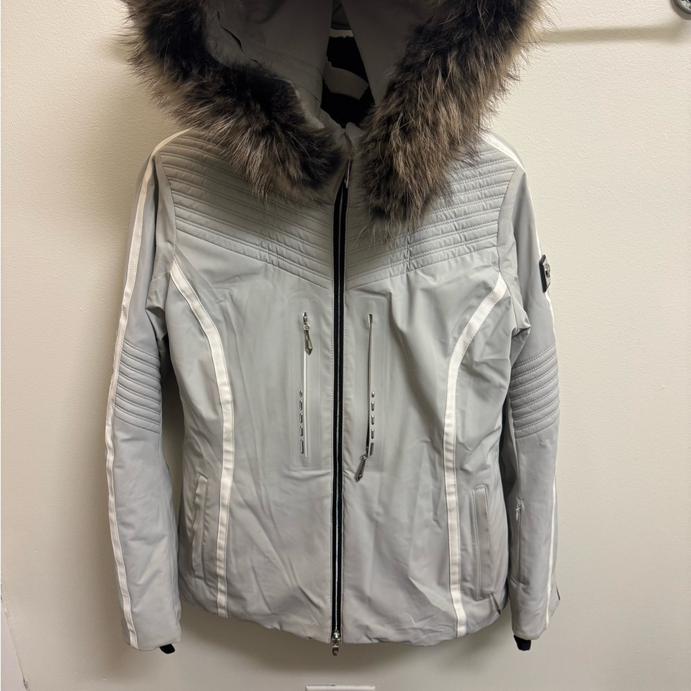 Descente Gray Ski & Snow Ladies Jacket